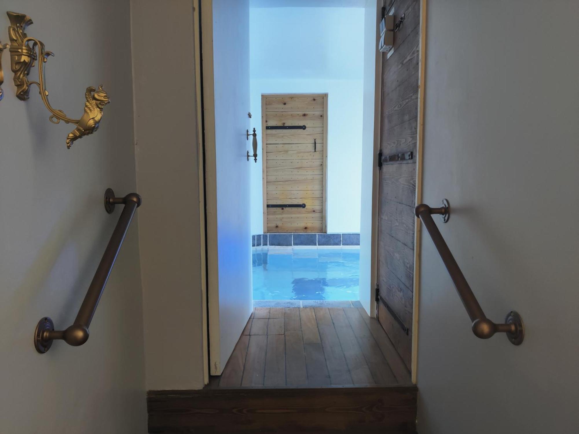 Mas Du Versadou, Dans Un Espace Naturel Protege, Piscine Couverte Chauffee Toute L'Annee, Spa Et Salle De Jeux Saint-Gilles  Bilik gambar